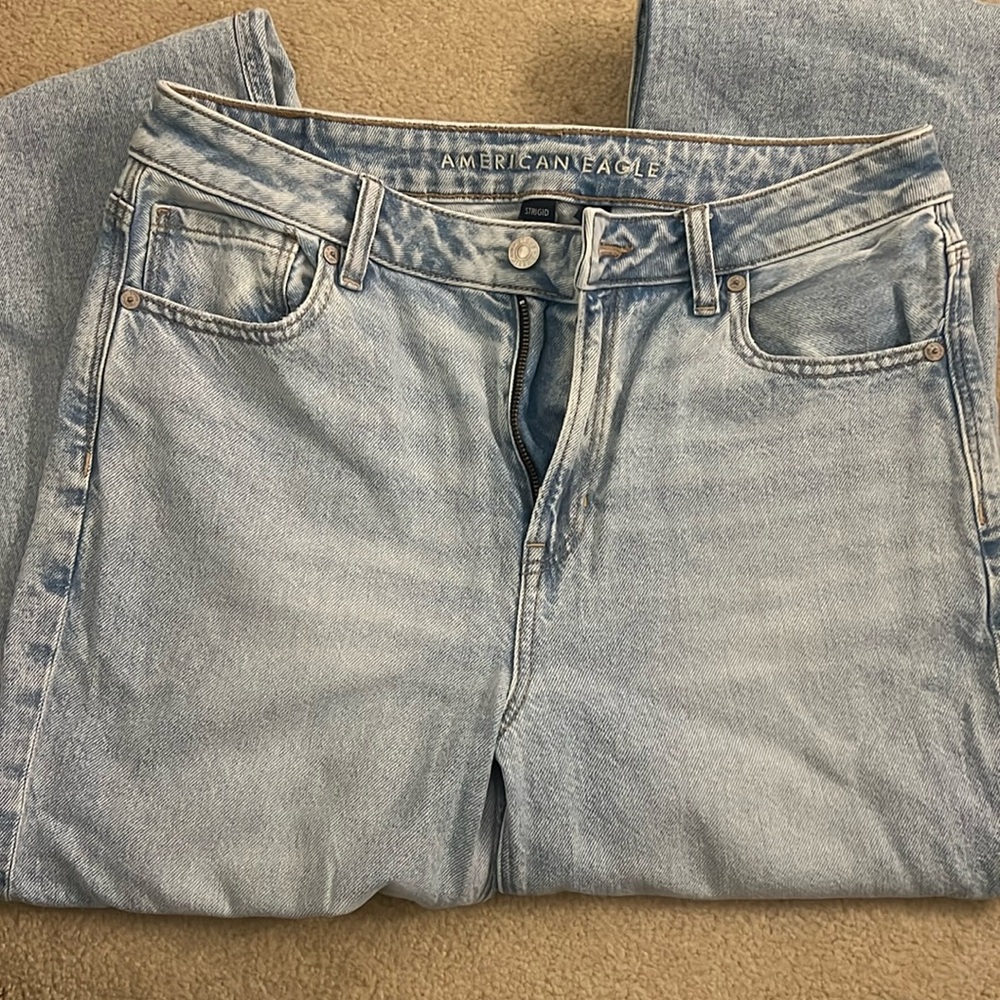 American Eagle Mom Jean